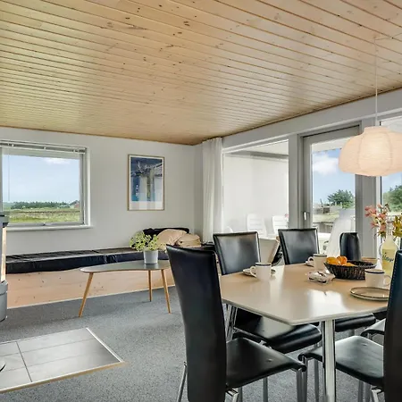 Beliggende I Første Klitrække Sj319 Feriehus Harboør
