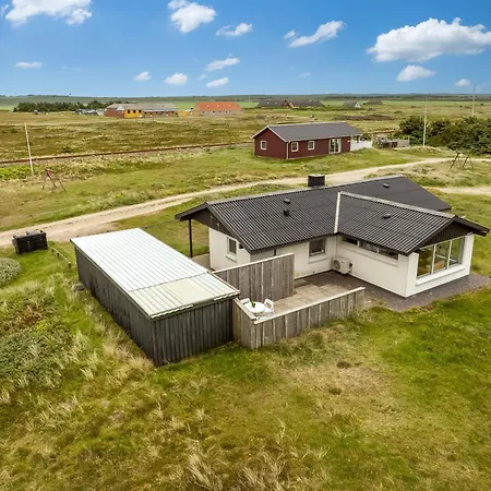 Beliggende I Første Klitrække Sj319 Feriehus *